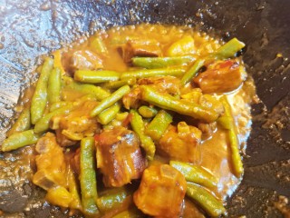 四季豆烧排骨 