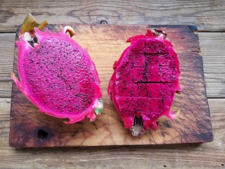 火龙果椰蓉奶冻 