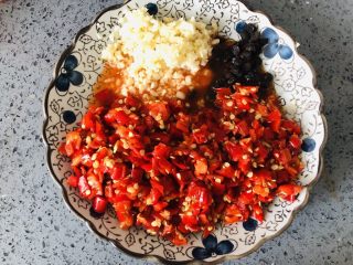 拿的出手的宴客菜，剁椒鱼头，超下饭零失败 