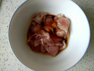 尖椒土豆片小炒肉 